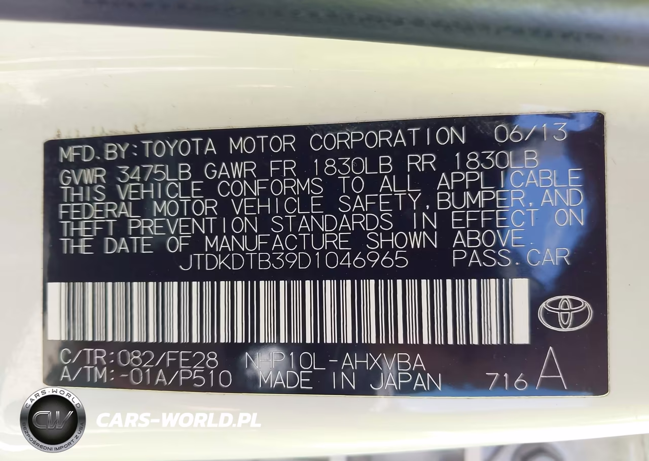2013 Toyota Prius C One VIN:JTDKDTB39D1046965 - 9