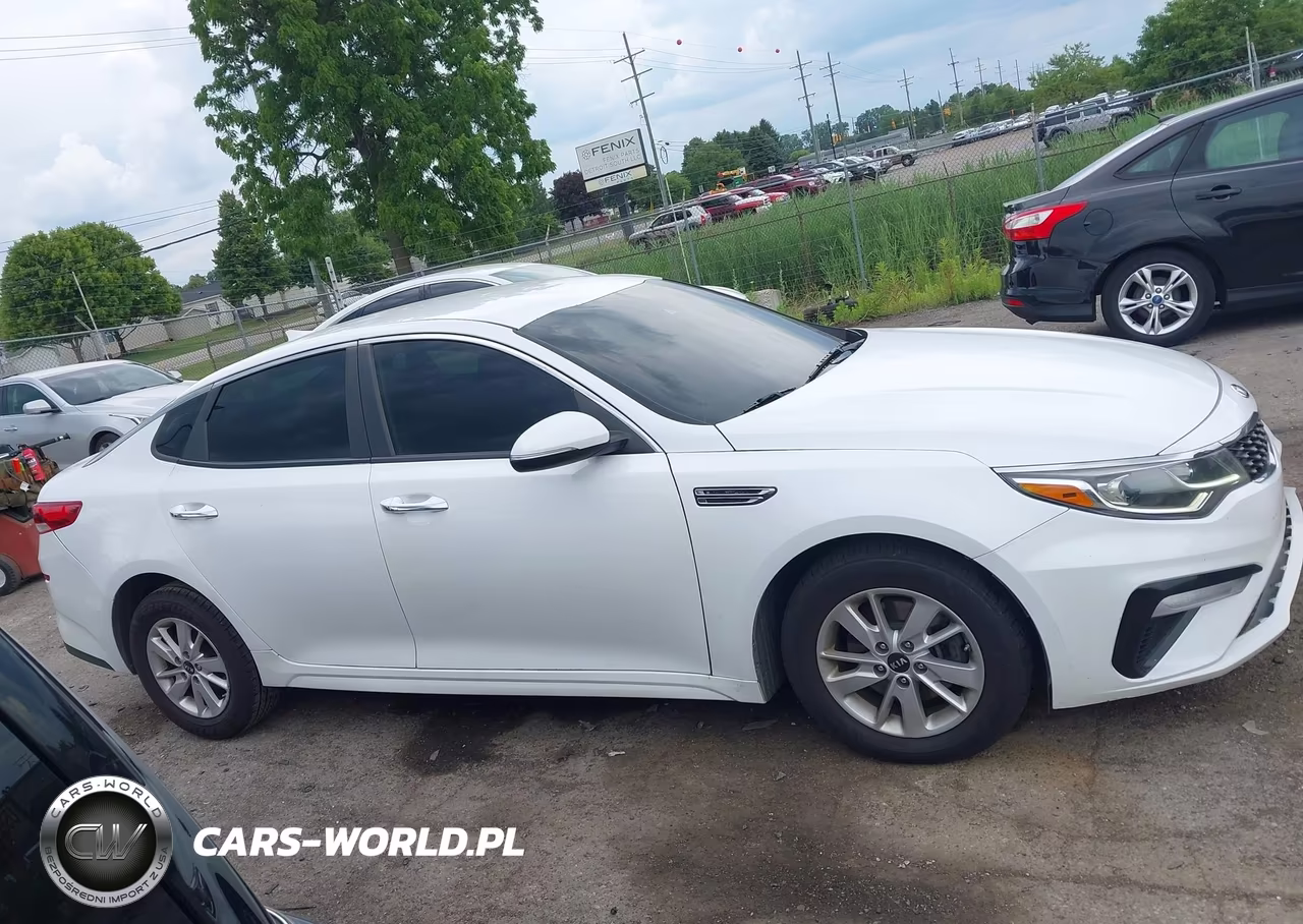 2019 Kia Optima Lx VIN:5XXGT4L3XKG275198 - 13