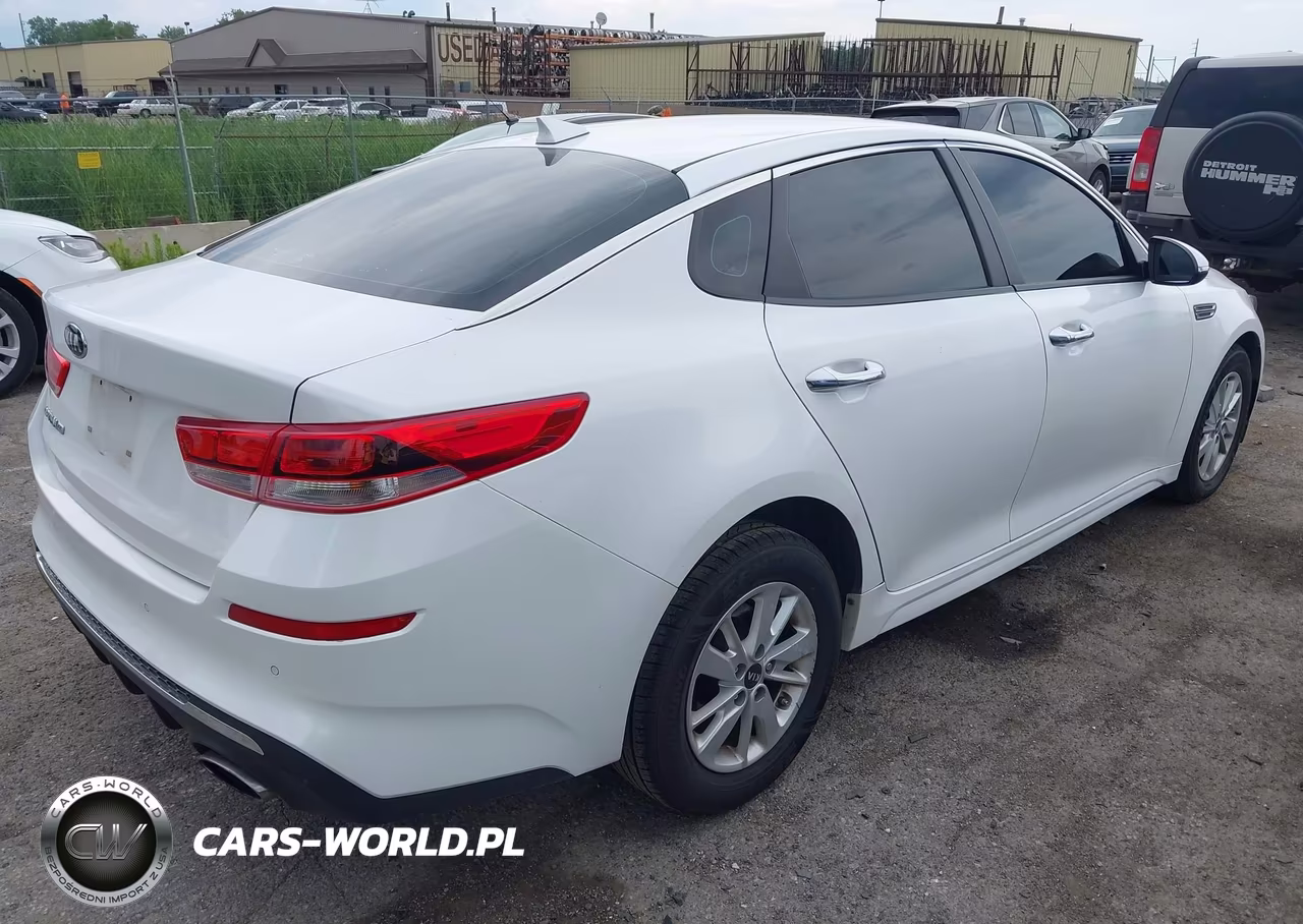 2019 Kia Optima Lx VIN:5XXGT4L3XKG275198 - 4
