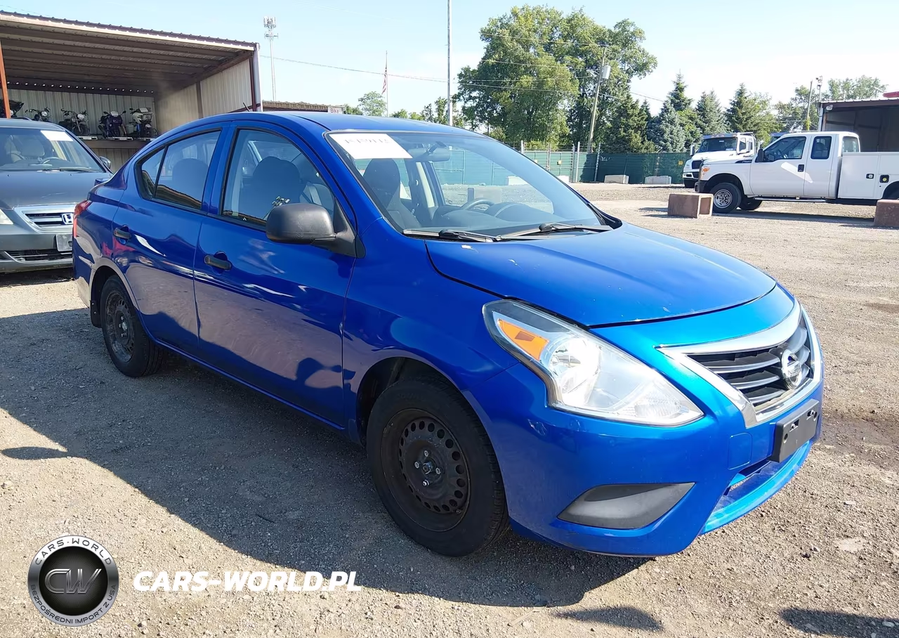 2015 Nissan Versa 1.6 S+ – zdjęcie 1 z 11