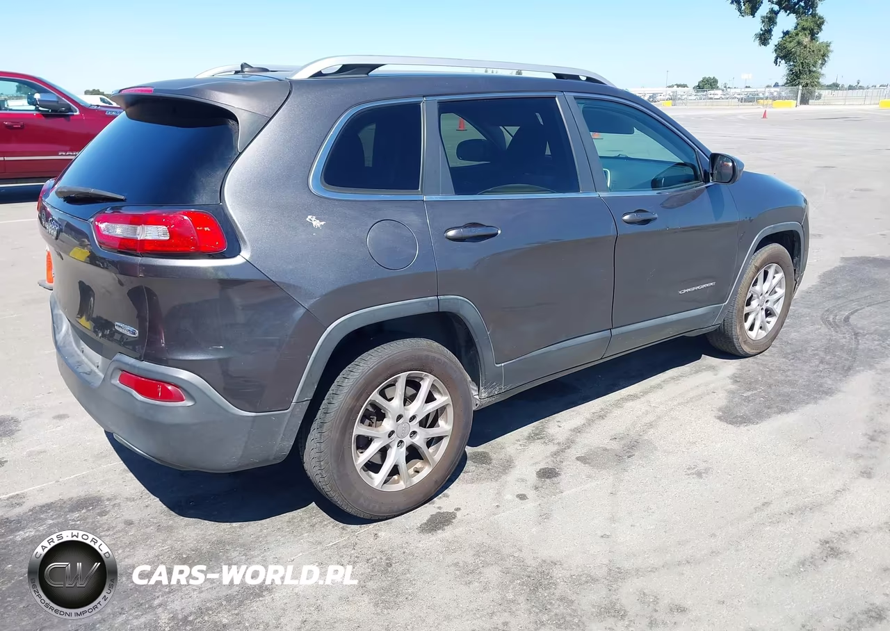2014 Jeep Cherokee Latitude VIN:1C4PJMCS4EW149659 - 4
