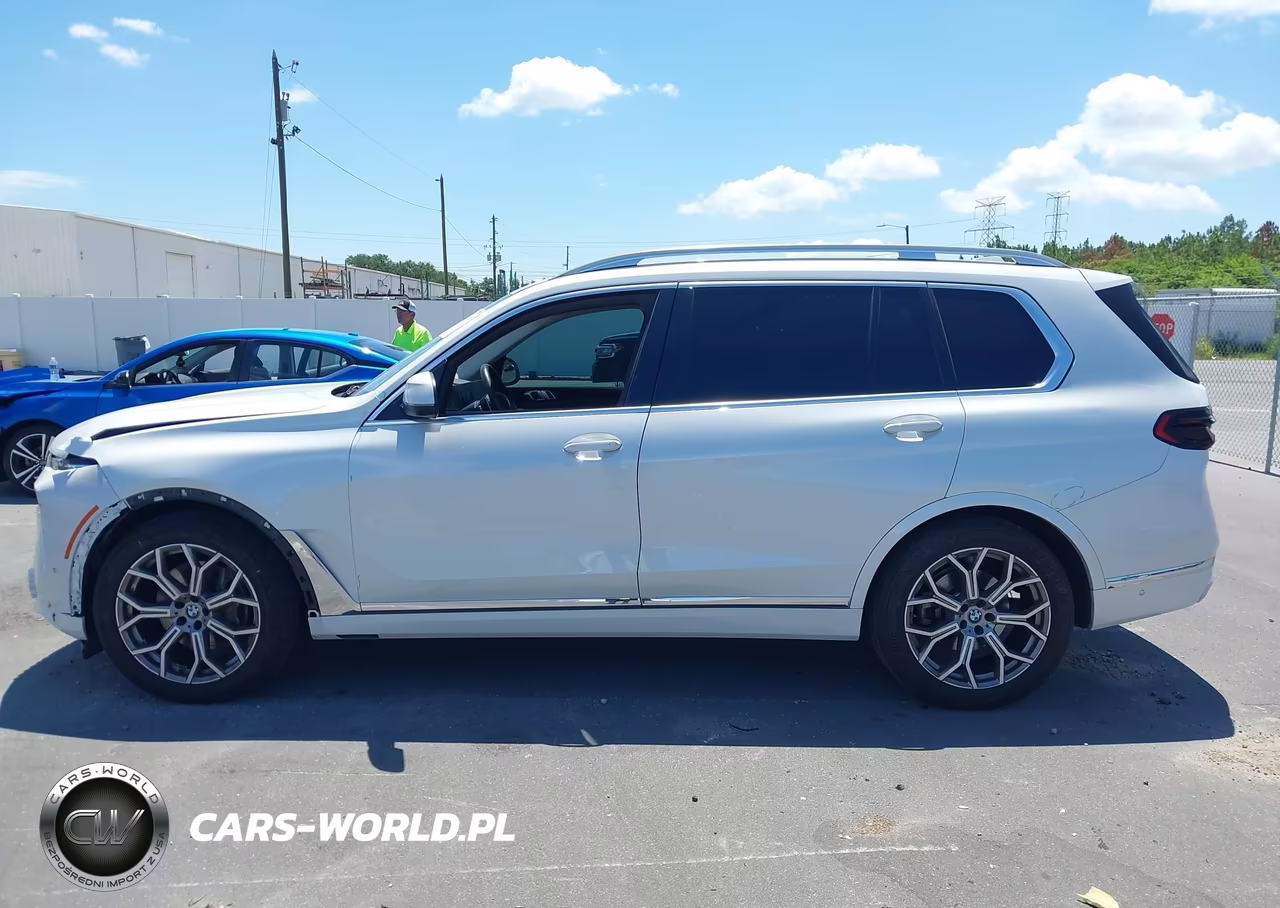 2023 BMW X7 xDrive40I VIN:5UX23EM06P9P53978 - 14