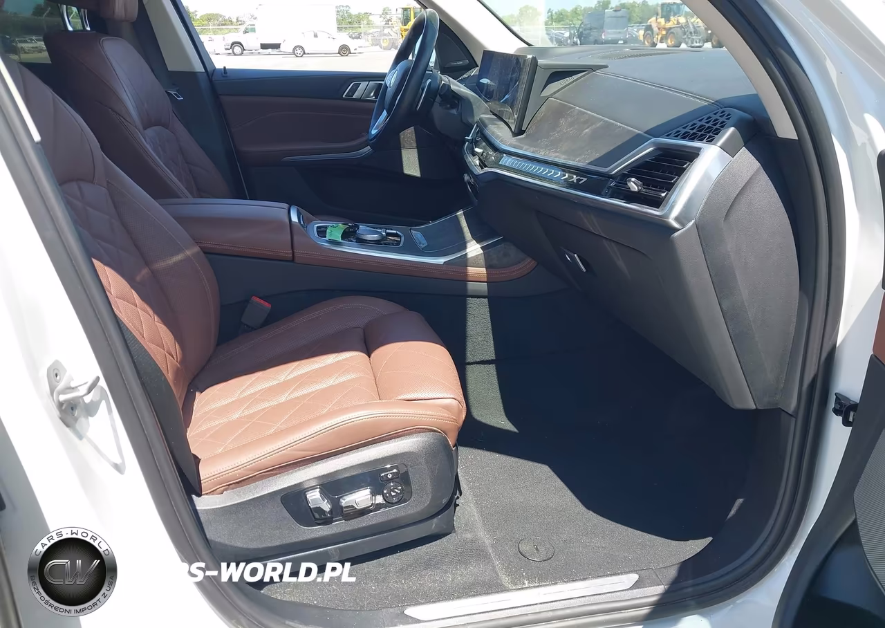 2023 BMW X7 xDrive40I VIN:5UX23EM06P9P53978 - 5