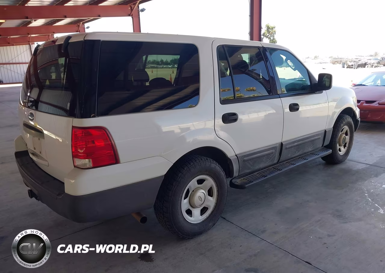 2005 Ford Expedition Xlt VIN:1FMPU16595LA92982 - 4