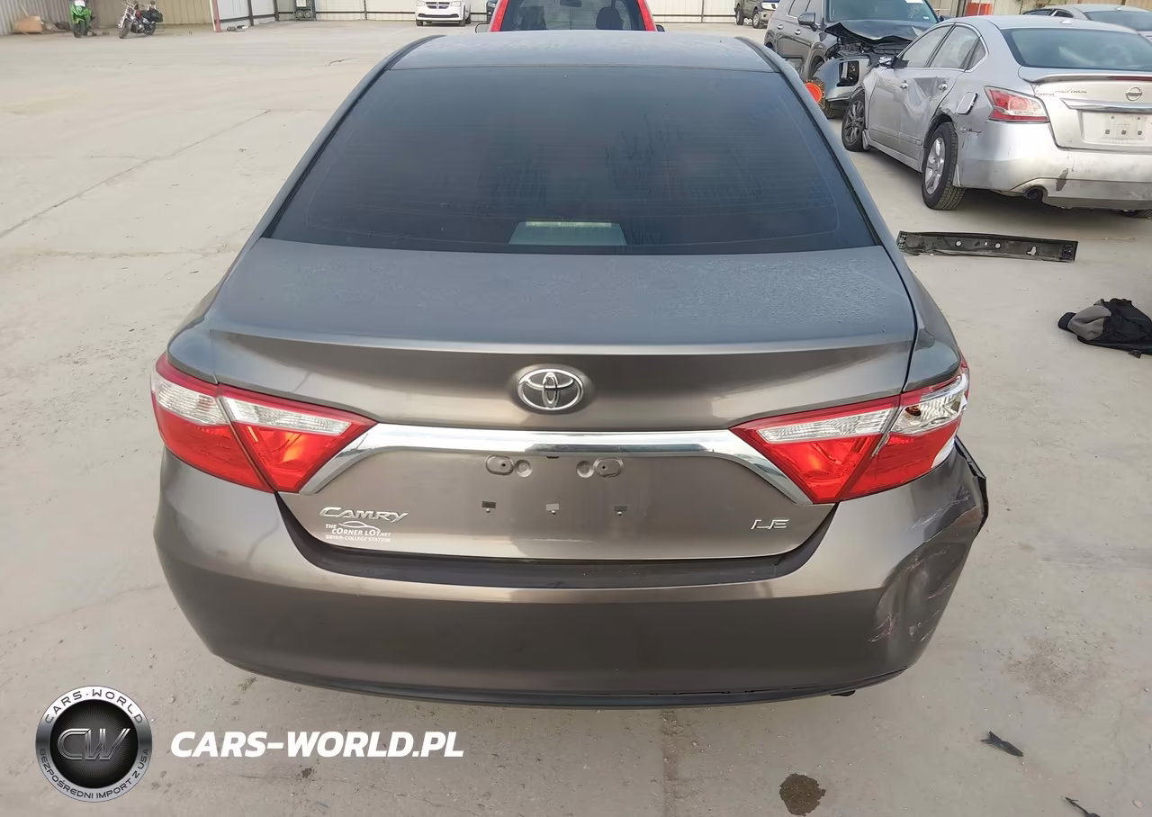 2016 Toyota Camry Le VIN:4T4BF1FK8GR530114 - 16