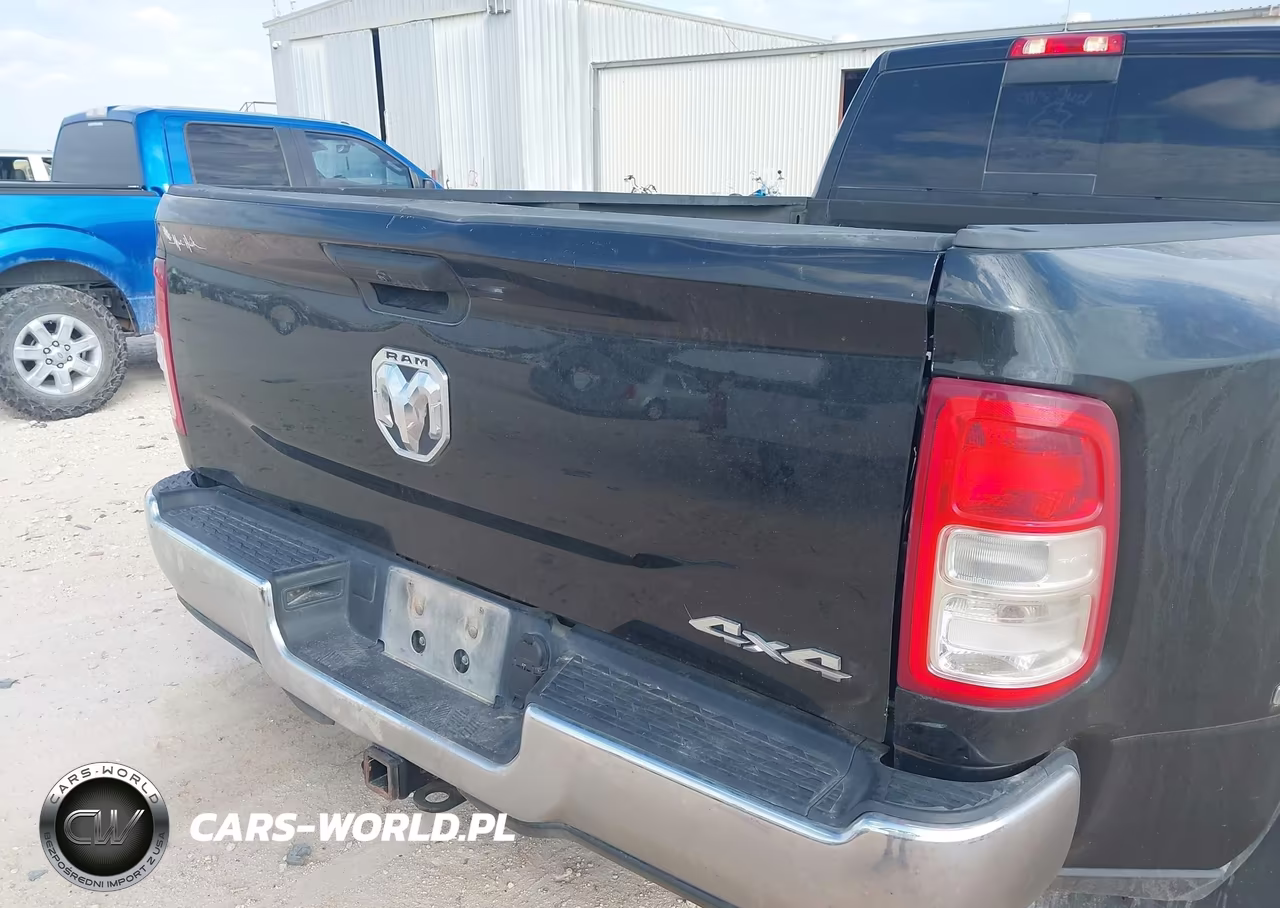 2024 Ram 3500 Tradesman 4X4 8' Box VIN:3C63RRGLXRG122646 - 12