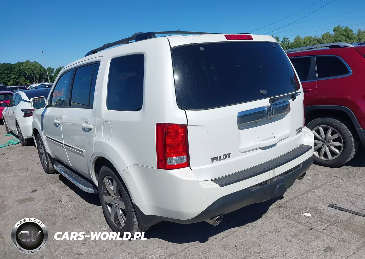 2012 Honda Pilot Touring VIN:5FNYF4H96CB068451 - 3