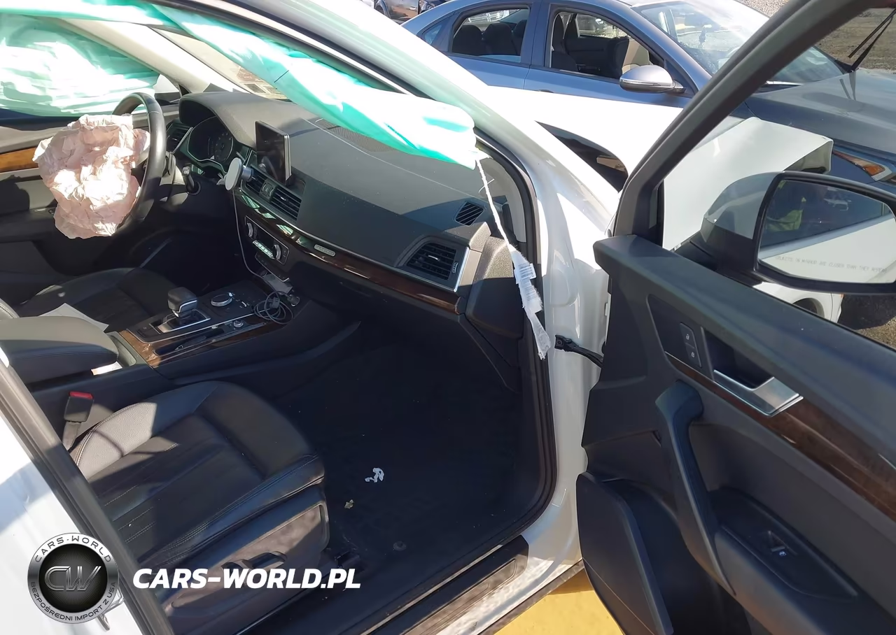 2019 Audi Q5 45 Premium VIN:WA1ANAFY2K2118402 - 5