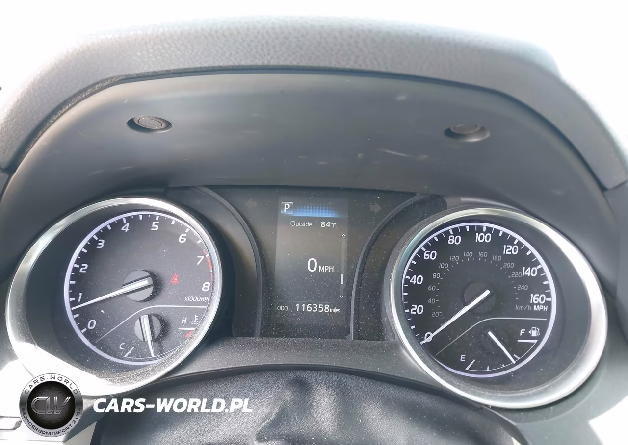 2018 Toyota Camry Le VIN:4T1B11HK2JU588104 - 7