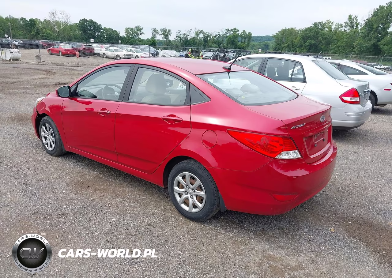 2013 Hyundai Accent Gls VIN:KMHCT4AE4DU584175 - 3