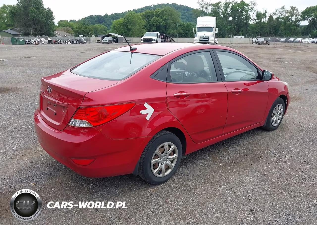 2013 Hyundai Accent Gls VIN:KMHCT4AE4DU584175 - 4
