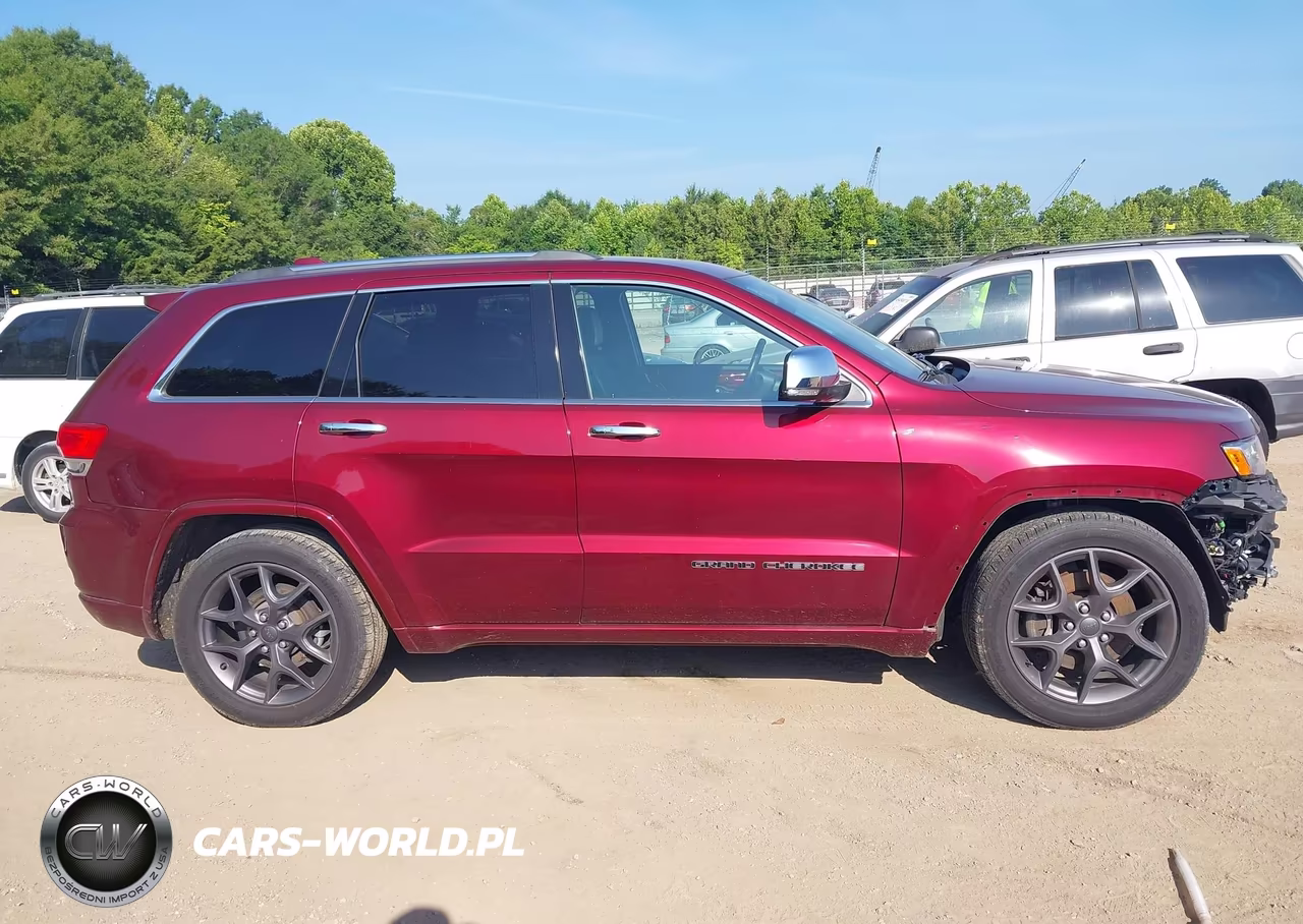 2021 Jeep Grand Cherokee Overland 4X4 VIN:1C4RJFCG8MC736981 - 13