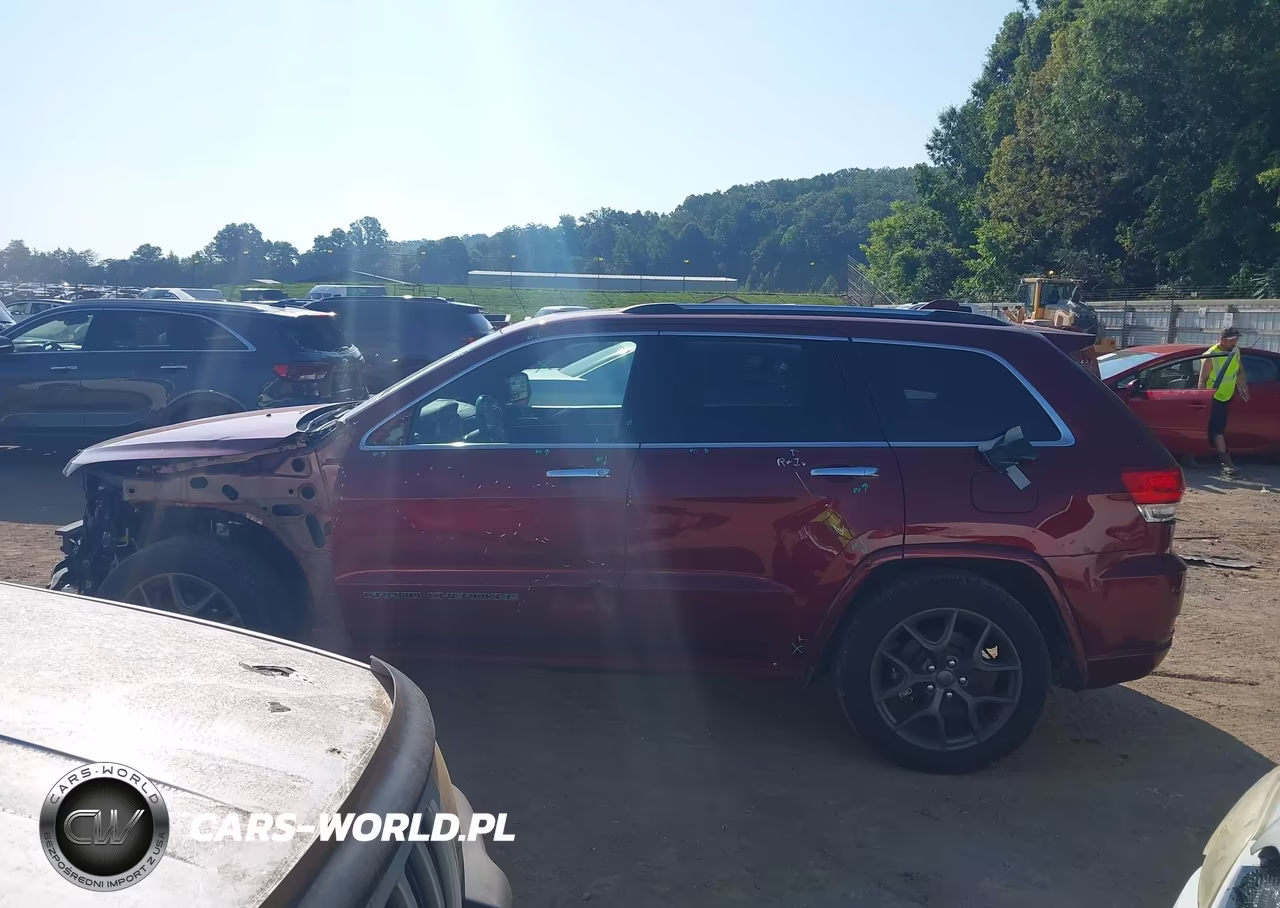 2021 Jeep Grand Cherokee Overland 4X4 VIN:1C4RJFCG8MC736981 - 14