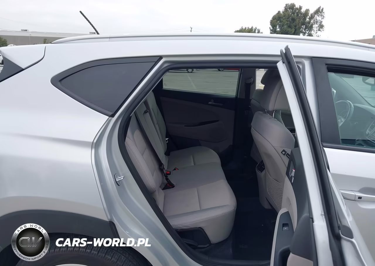 2017 Hyundai Tucson Sport VIN:KM8J33A2XHU468010 - 8