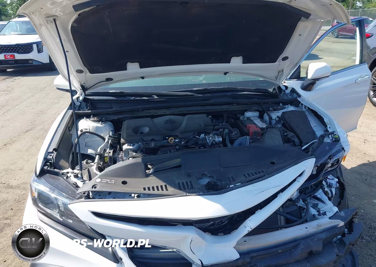 2024 Toyota Camry Se VIN:4T1G11AKXRU902528 - 10
