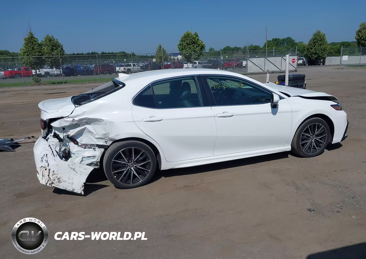 2024 Toyota Camry Se VIN:4T1G11AKXRU902528 - 14
