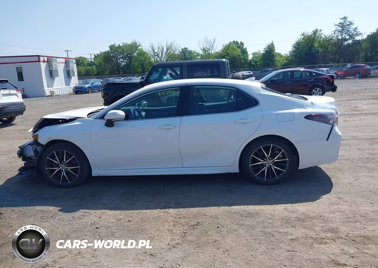 2024 Toyota Camry Se VIN:4T1G11AKXRU902528 - 15