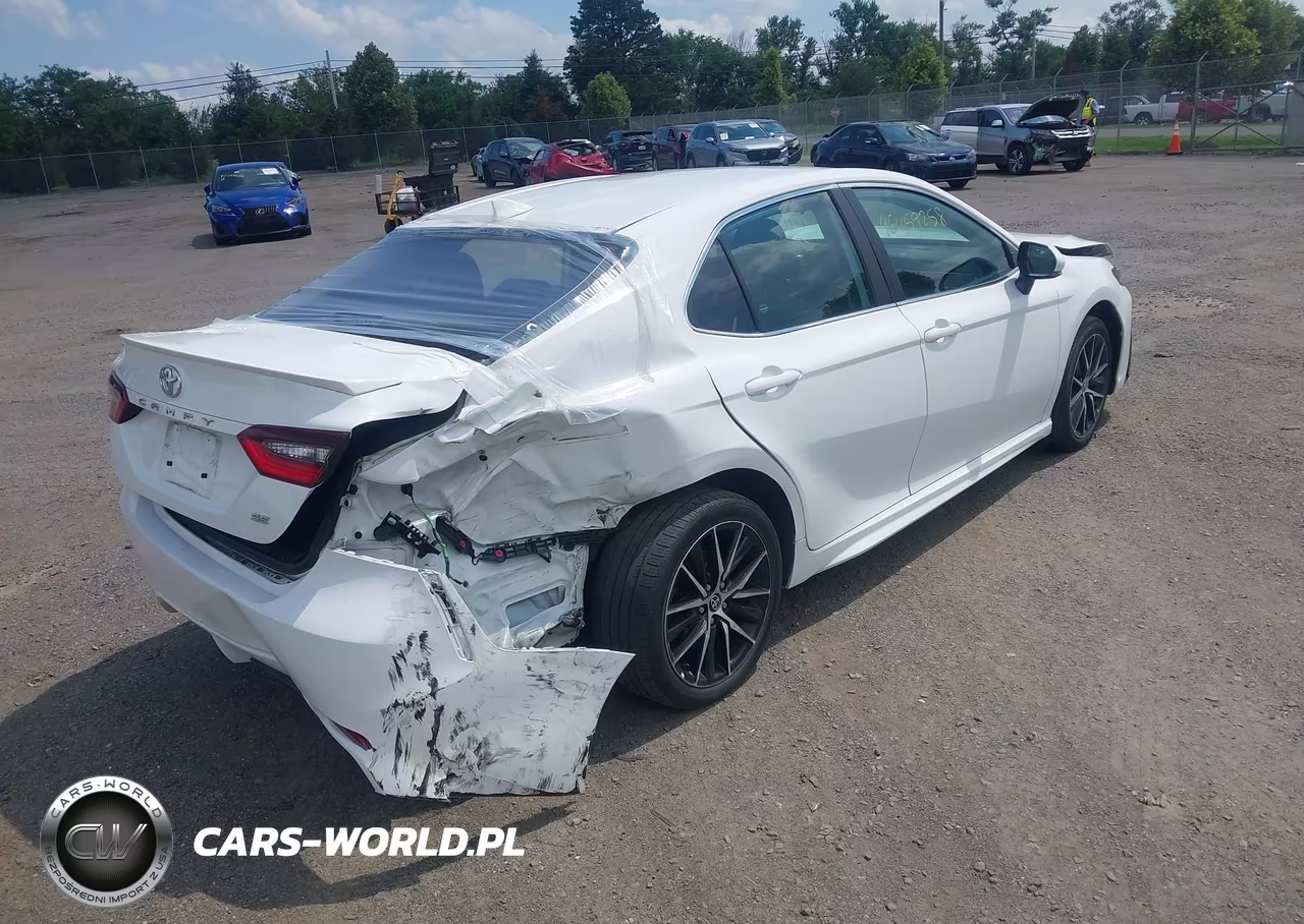 2024 Toyota Camry Se VIN:4T1G11AKXRU902528 - 4