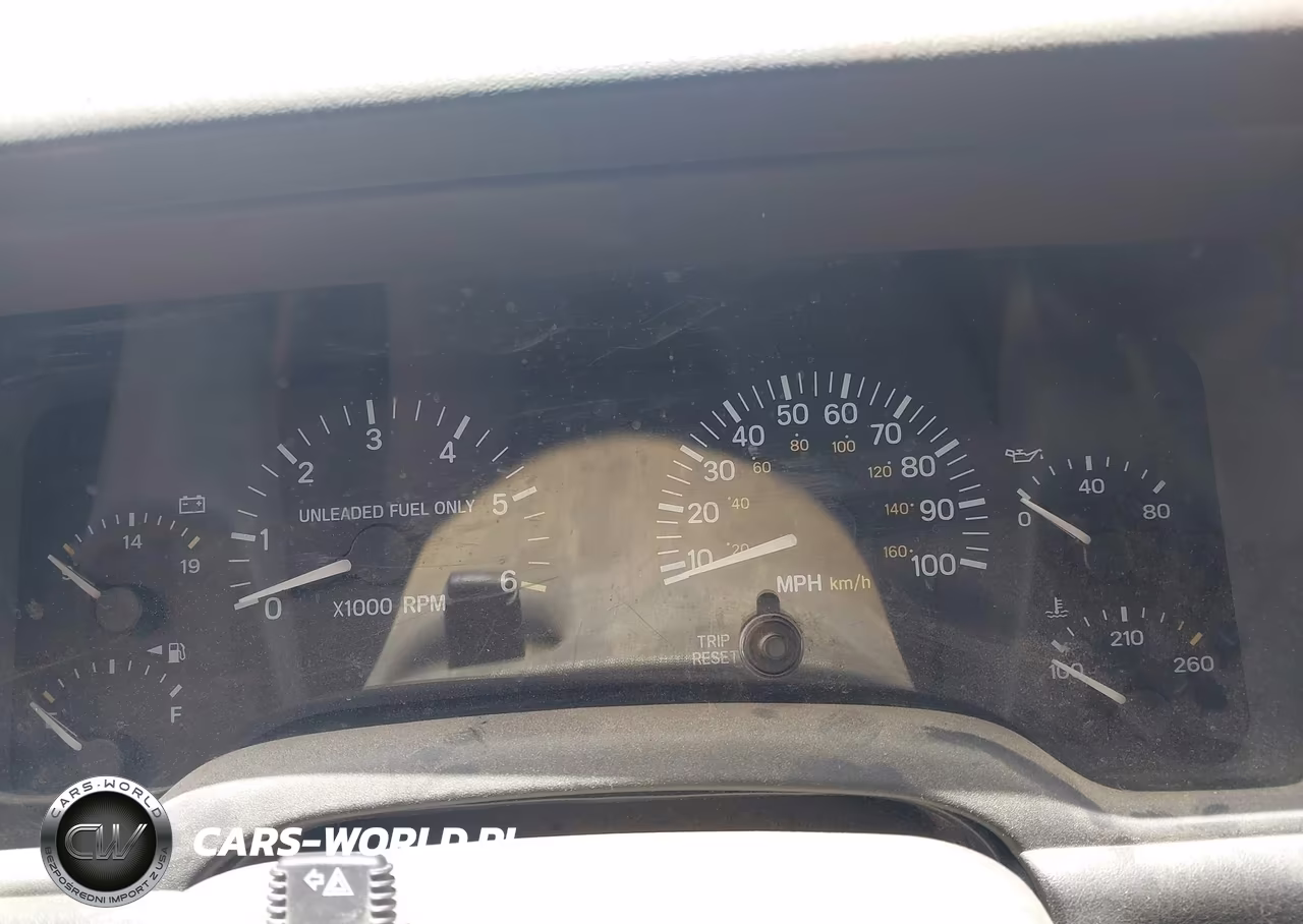 1998 Jeep Cherokee Classic-Limited-Sport VIN:1J4FT68S5WL108240 - 7