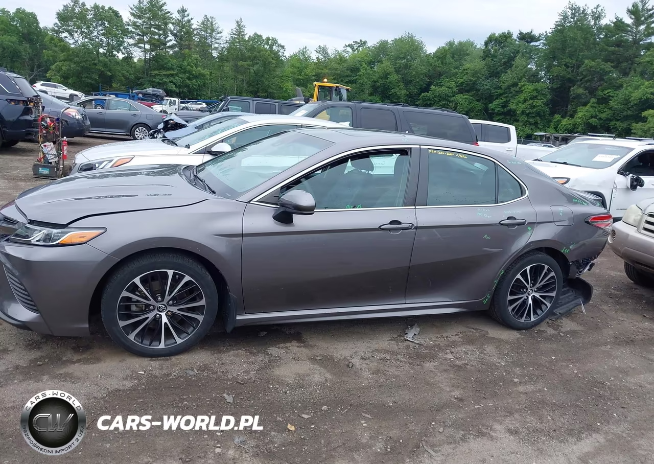 2018 Toyota Camry Se VIN:4T1B11HK5JU659294 - 14