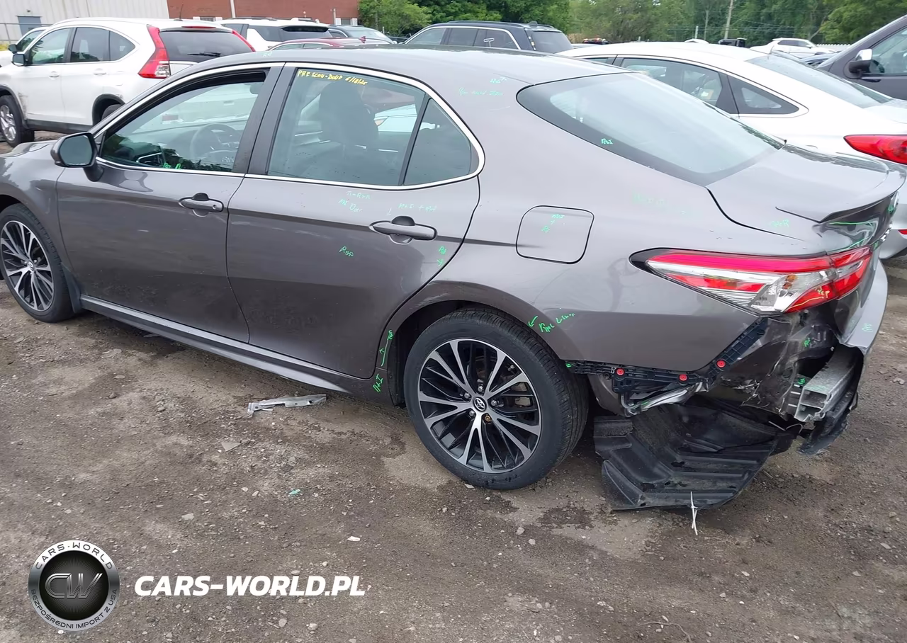 2018 Toyota Camry Se VIN:4T1B11HK5JU659294 - 3