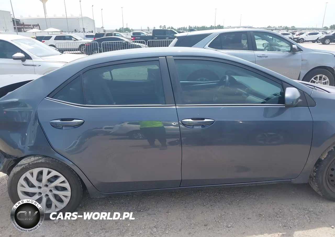 2016 Toyota Corolla Le VIN:5YFBURHE3GP529511 - 13