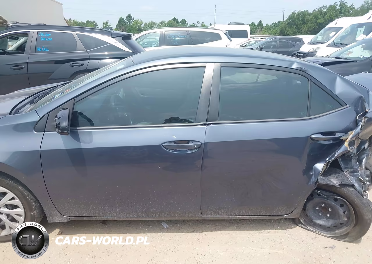 2016 Toyota Corolla Le VIN:5YFBURHE3GP529511 - 14