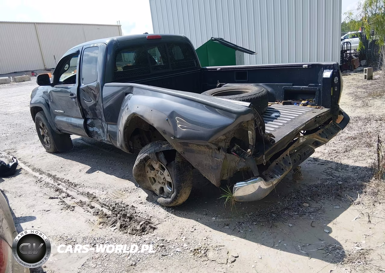 2010 Toyota Tacoma Prerunner V6 VIN:5TETU4GN0AZ695124 - 3