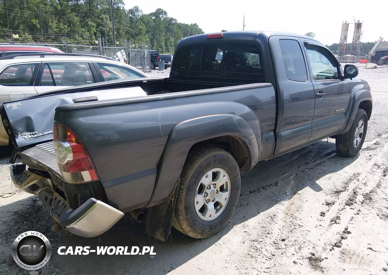 2010 Toyota Tacoma Prerunner V6 VIN:5TETU4GN0AZ695124 - 4
