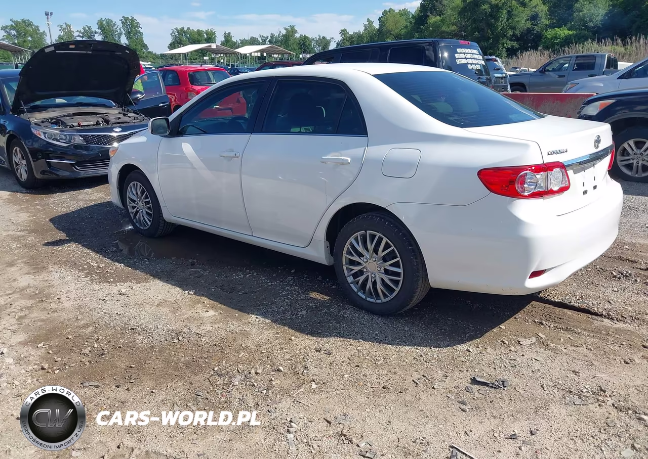 2013 Toyota Corolla Le VIN:2T1BU4EE4DC934764 - 3