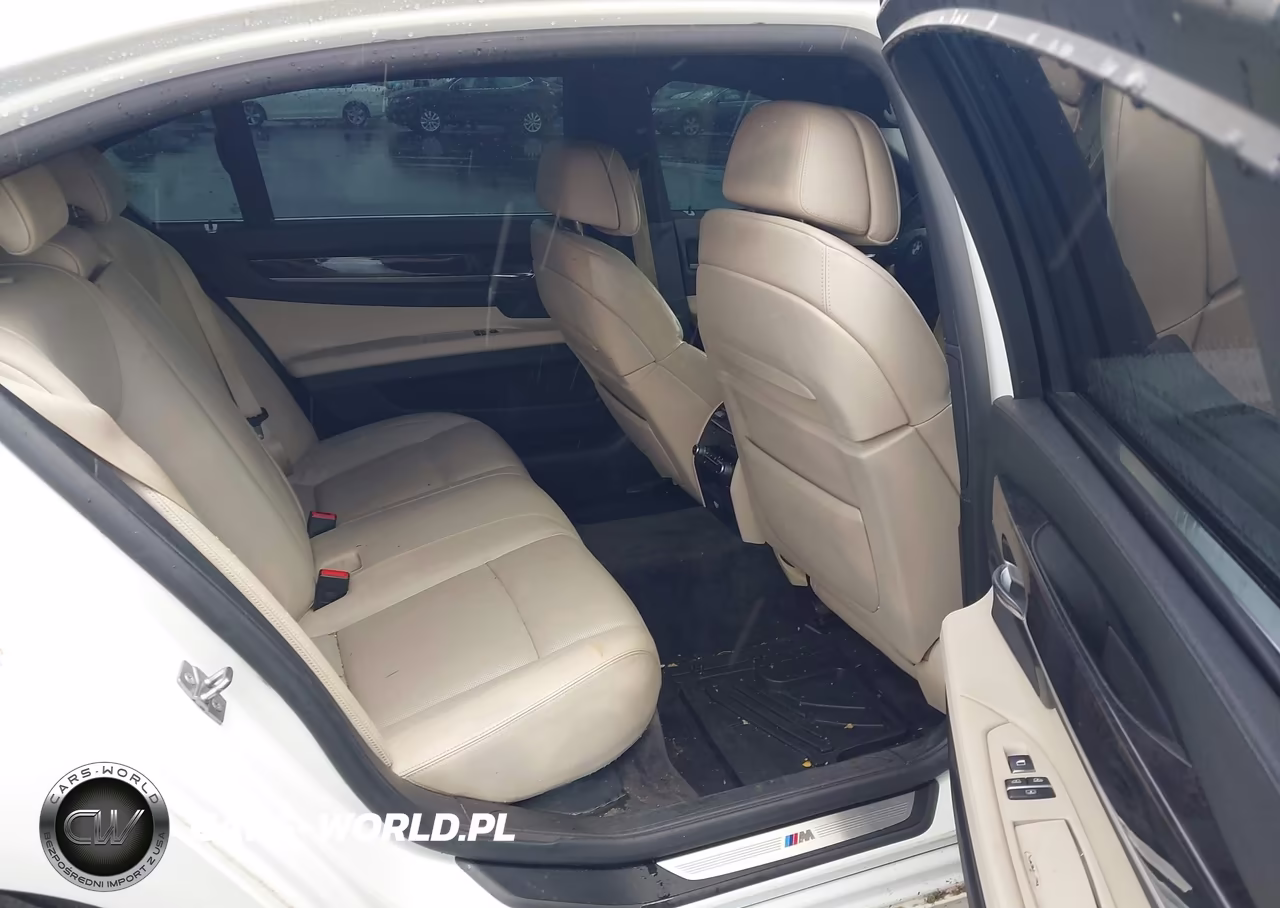 2010 BMW 750Li VIN:WBAKB8C59ACY62994 - 8