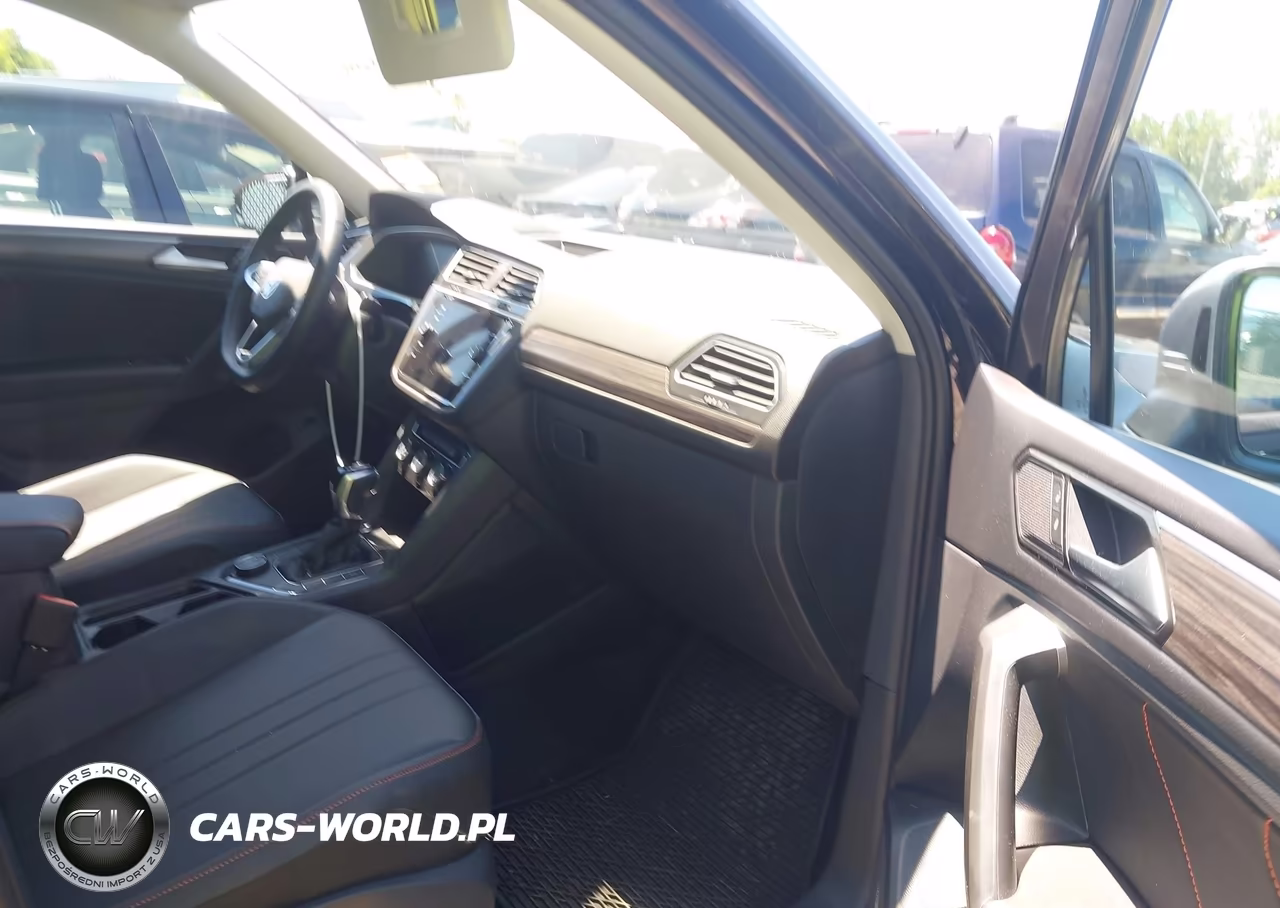 2024 Volkswagen Tiguan 2.0T Wolfsburg Edition VIN:3VVAB7AX8RM229136 - 5