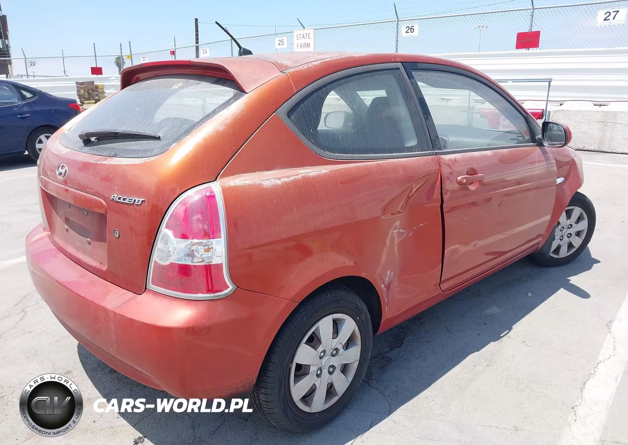 2010 Hyundai Accent Gs VIN:KMHCM3AC6AU162636 - 4