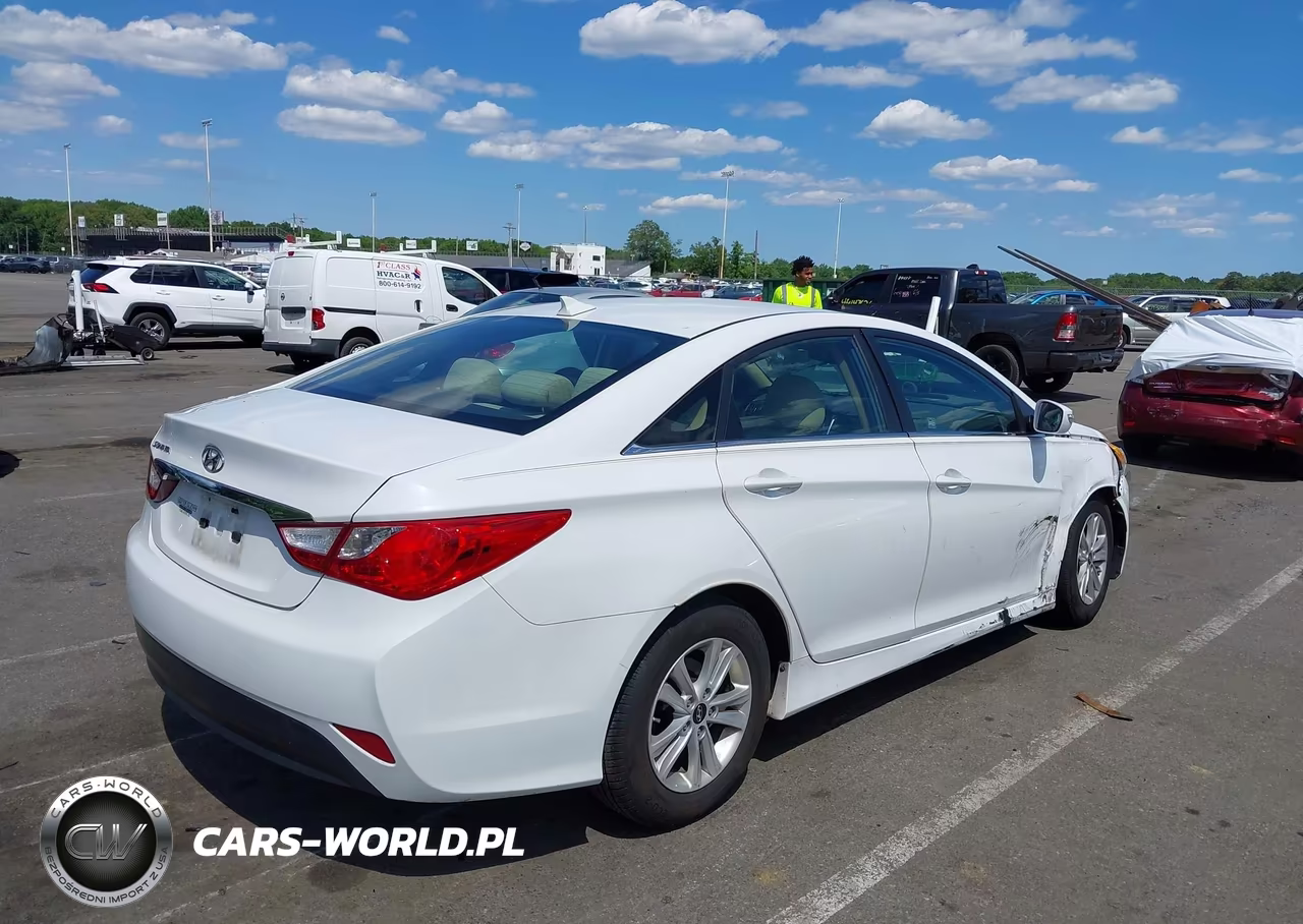 2014 Hyundai Sonata Gls VIN:5NPEB4AC8EH922977 - 4
