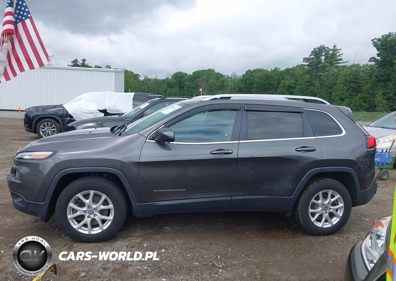 2017 Jeep Cherokee Latitude VIN:1C4PJMCB8HW520701 - 14