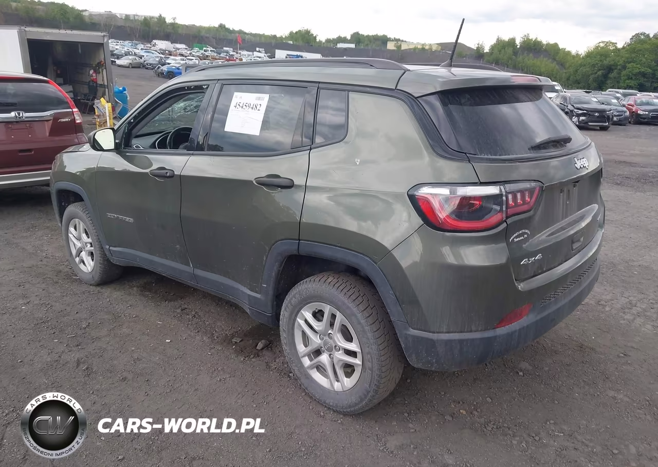 2018 Jeep Compass Sport 4X4 VIN:3C4NJDAB0JT399944 - 3