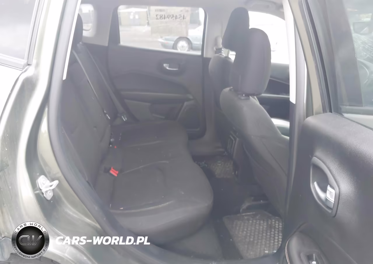 2018 Jeep Compass Sport 4X4 VIN:3C4NJDAB0JT399944 - 8