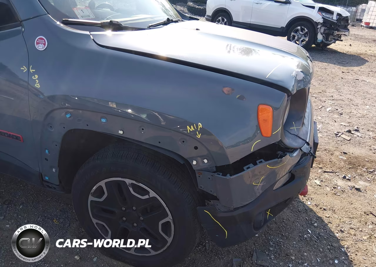 2017 Jeep Renegade Trailhawk VIN:ZACCJBCB4HPE93688 - 6