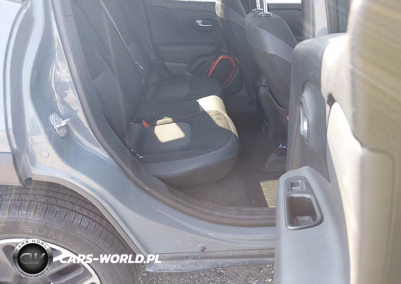 2017 Jeep Renegade Trailhawk VIN:ZACCJBCB4HPE93688 - 8