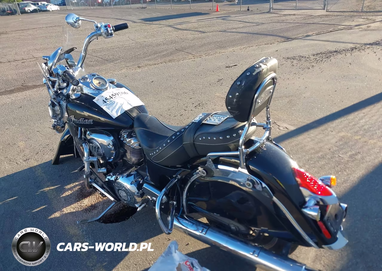 2016 Indian Motorcycle Co. Springfield VIN:56KTHAAA9G3339653 - 3