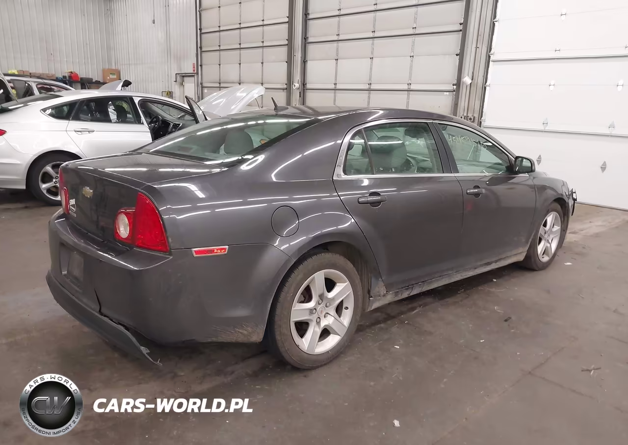 2011 Chevrolet Malibu Ls VIN:1G1ZB5E1XBF276582 - 4