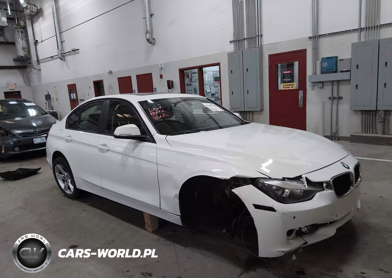 2015 BMW 328I xDrive – zdjęcie 1 z 18