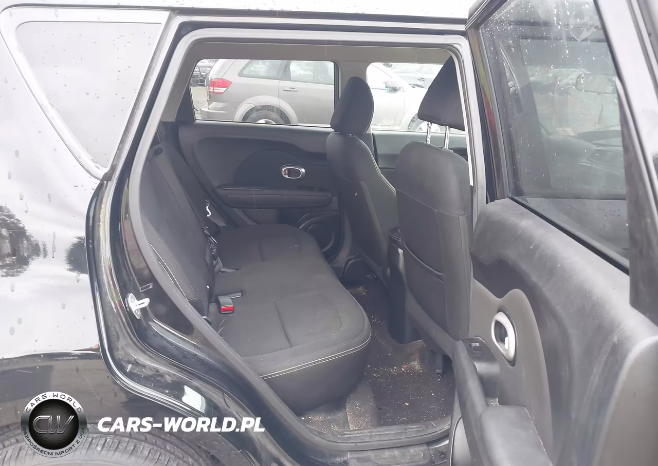 2015 Kia Soul + VIN:KNDJP3A5XF7218653 - 8