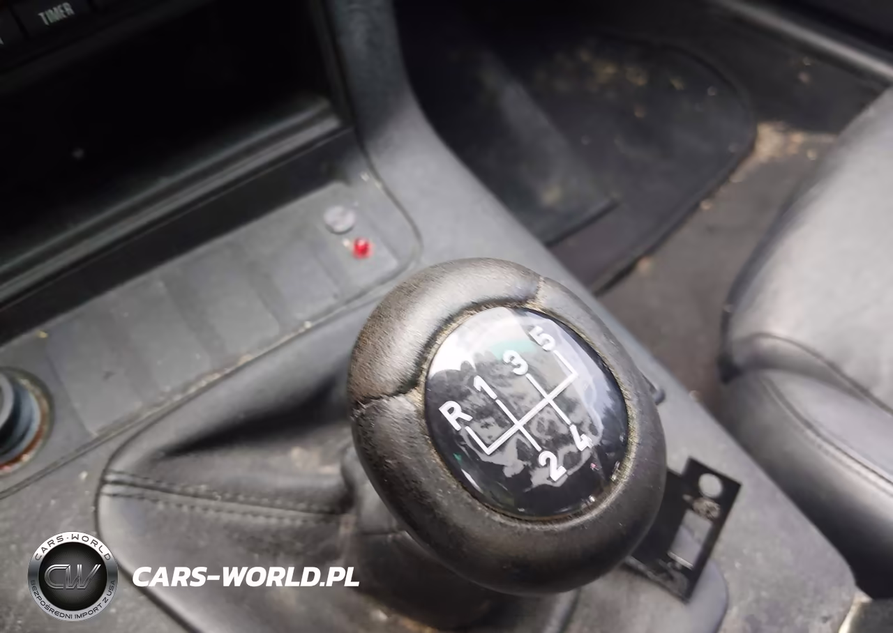 1994 BMW 325 Is VIN:WBABF3328REF48091 - 12