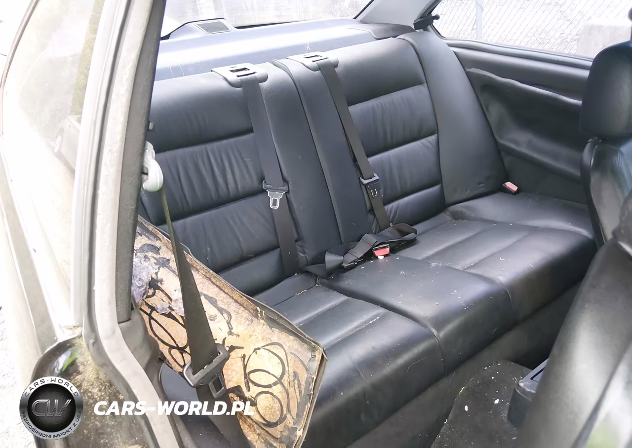 1994 BMW 325 Is VIN:WBABF3328REF48091 - 8