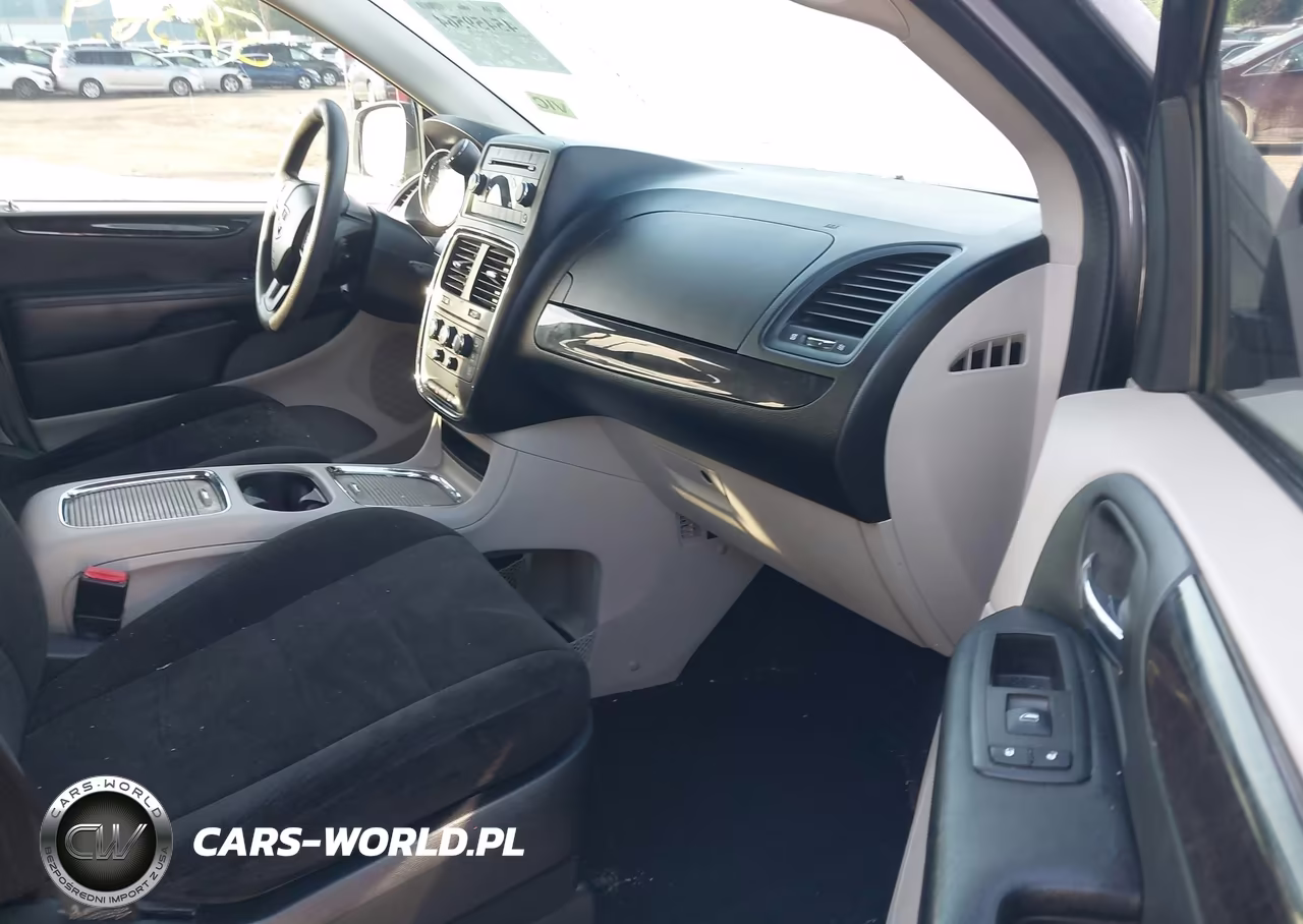 2012 Dodge Grand Caravan Sxt VIN:2C4RDGCG8CR205816 - 5