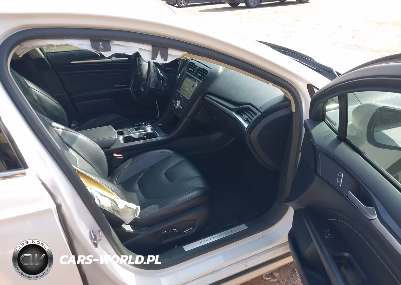 2017 Ford Fusion Platinum-Titanium VIN:3FA6P0K91HR168135 - 5