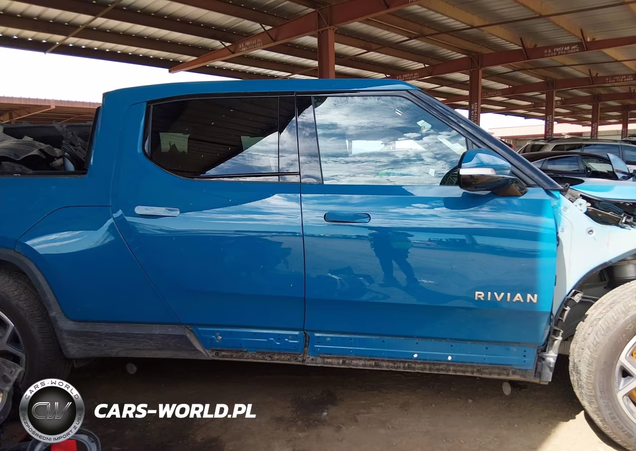 2023 Rivian R1T Adventure Quad Motor Large Pack VIN:7FCTGAAA3PN018022 - 14