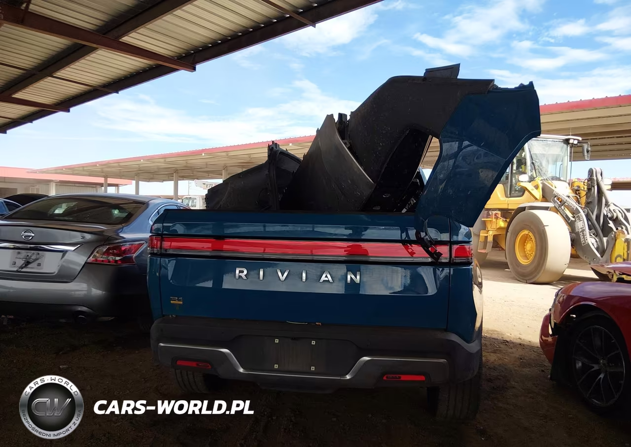 2023 Rivian R1T Adventure Quad Motor Large Pack VIN:7FCTGAAA3PN018022 - 17