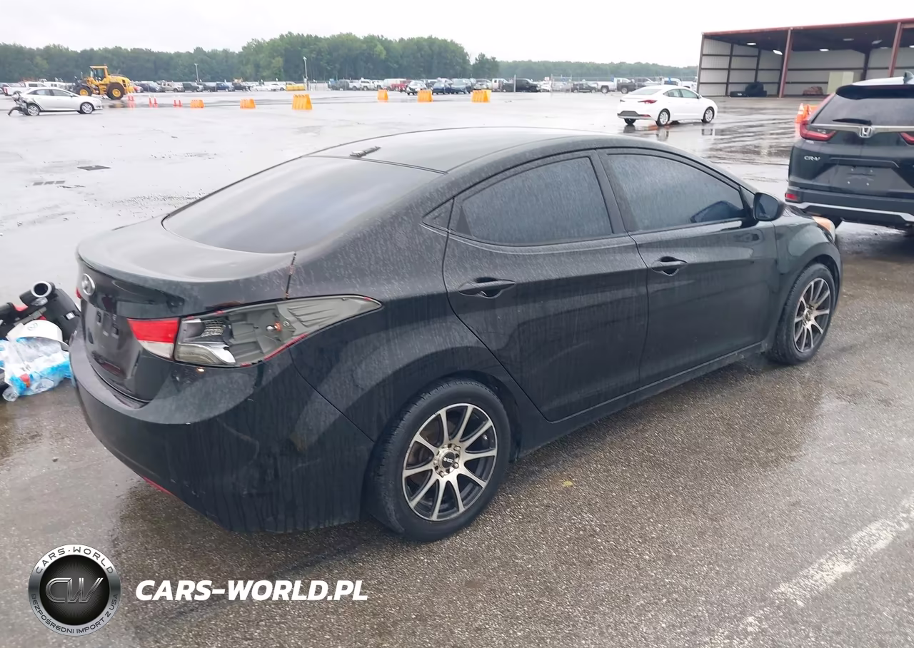 2012 Hyundai Elantra Gls VIN:5NPDH4AE9CH080644 - 4
